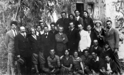 A group of teachers and students at Bezalel, Jerusalem